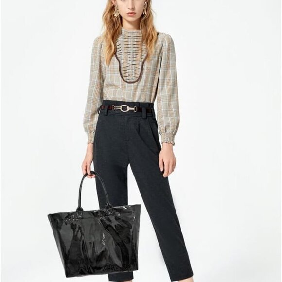 Women’s PVC Tote Bag Large Waterproof Clear Hobo Bag with Magnetic Closure - Picture 4 of 7